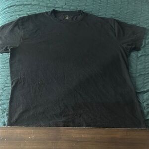 Gildan Black Short Sleeve Tee Classic Crew Neck